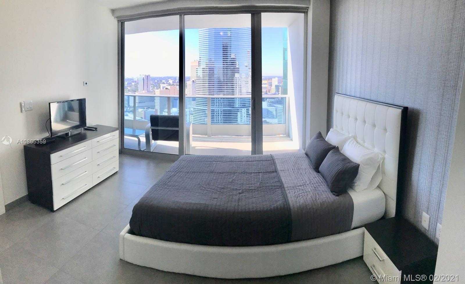 Small Image of 200 BISCAYNE BOULEVARD WAY #3610, Miami Number 9