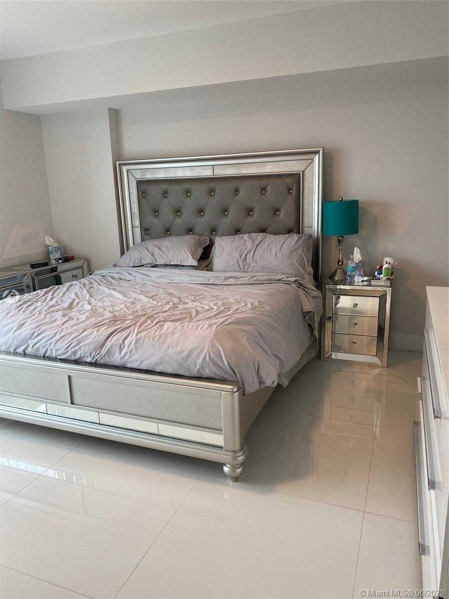 Small Image of 400 SUNNY ISLES BLVD #1618, Sunny Isles Beach Number 10