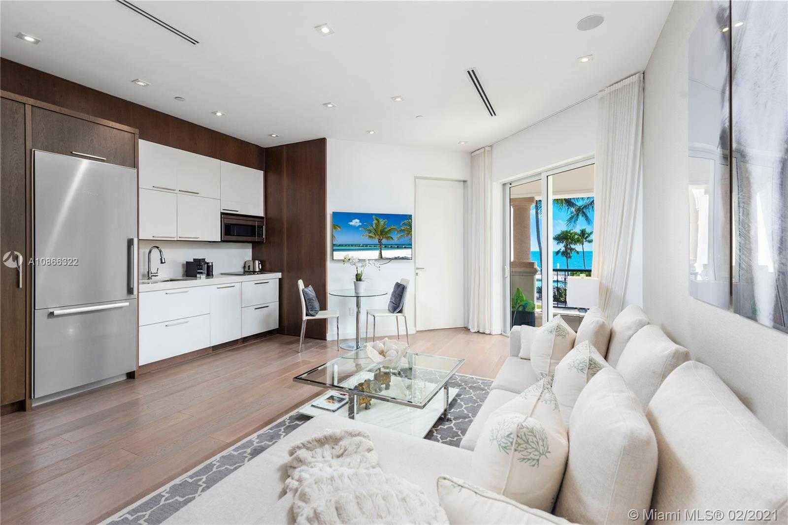 Small Image of 15721 FISHER ISLAND DR #15721, Miami Beach Number 10
