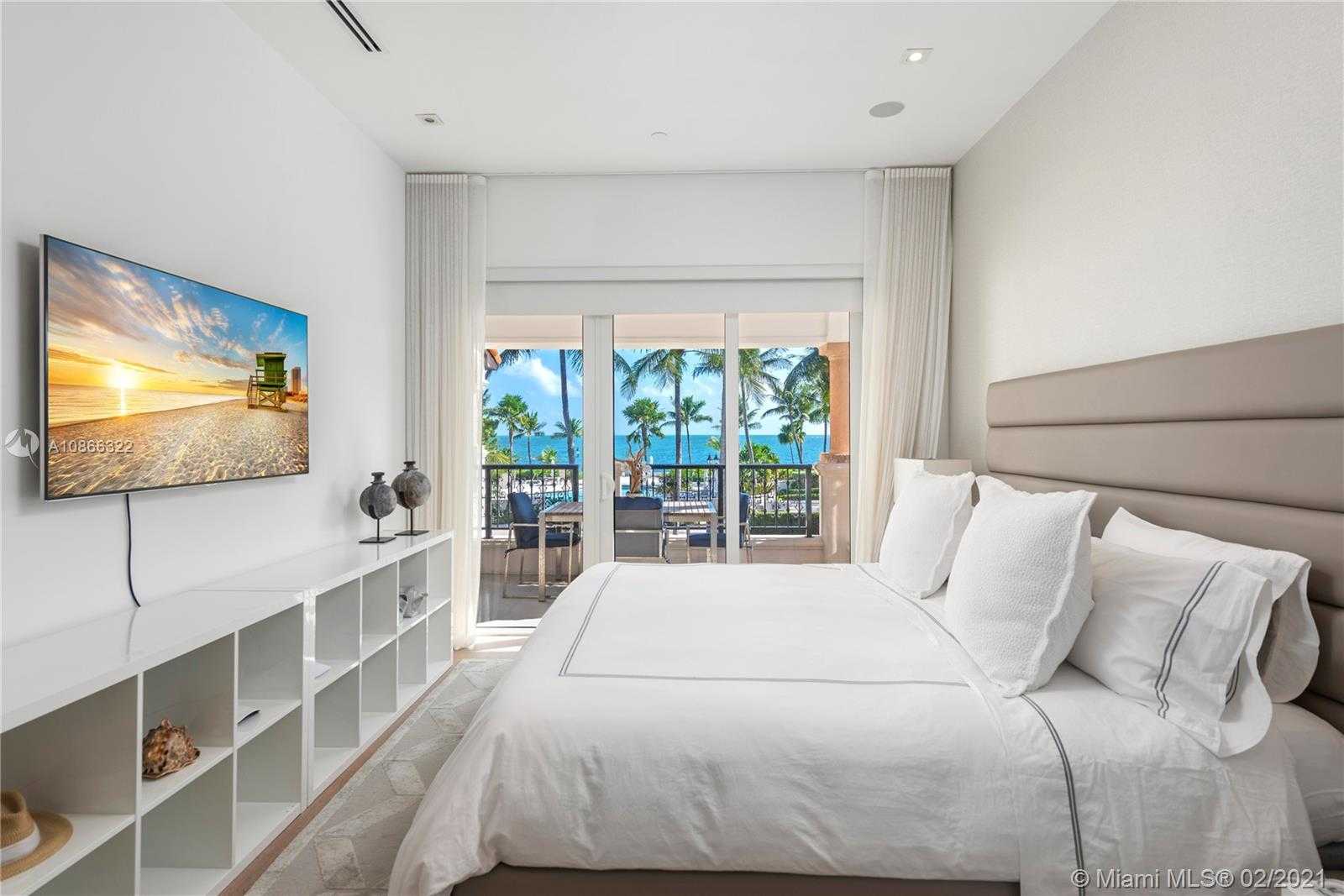 Small Image of 15721 FISHER ISLAND DR #15721, Miami Beach Number 14