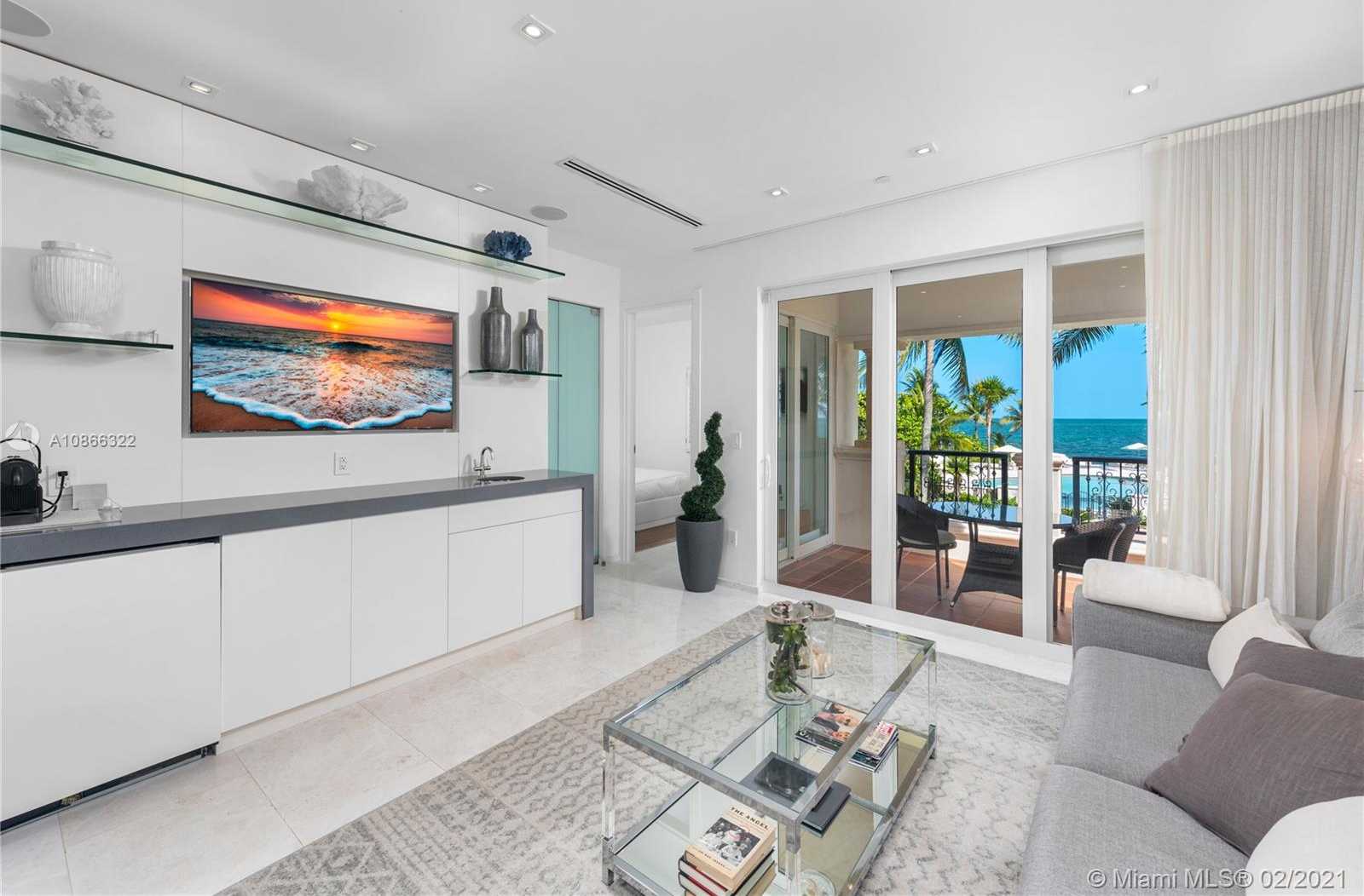 Small Image of 15721 FISHER ISLAND DR #15721, Miami Beach Number 3