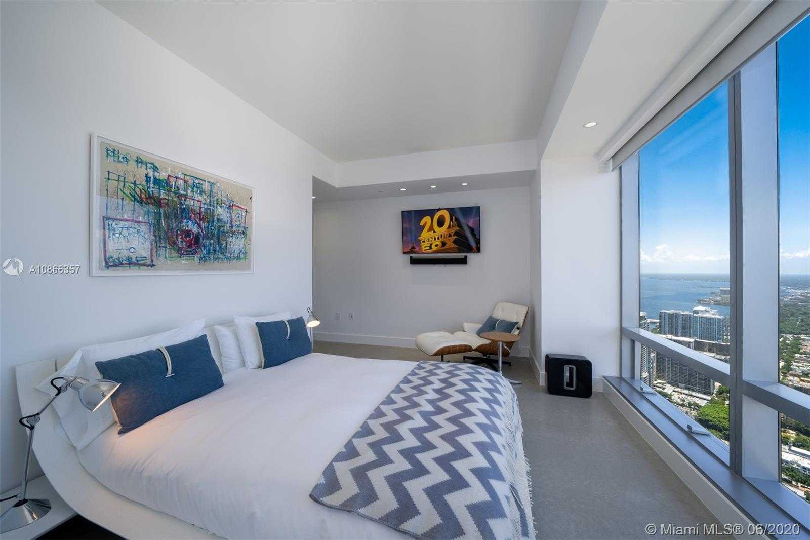 Small Image of 1425 BRICKELL AVE #PH69C, Miami Number 12