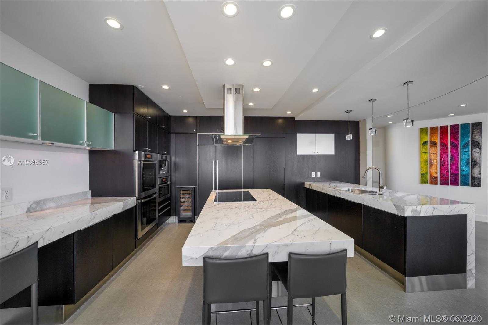 Small Image of 1425 BRICKELL AVE #PH69C, Miami Number 6