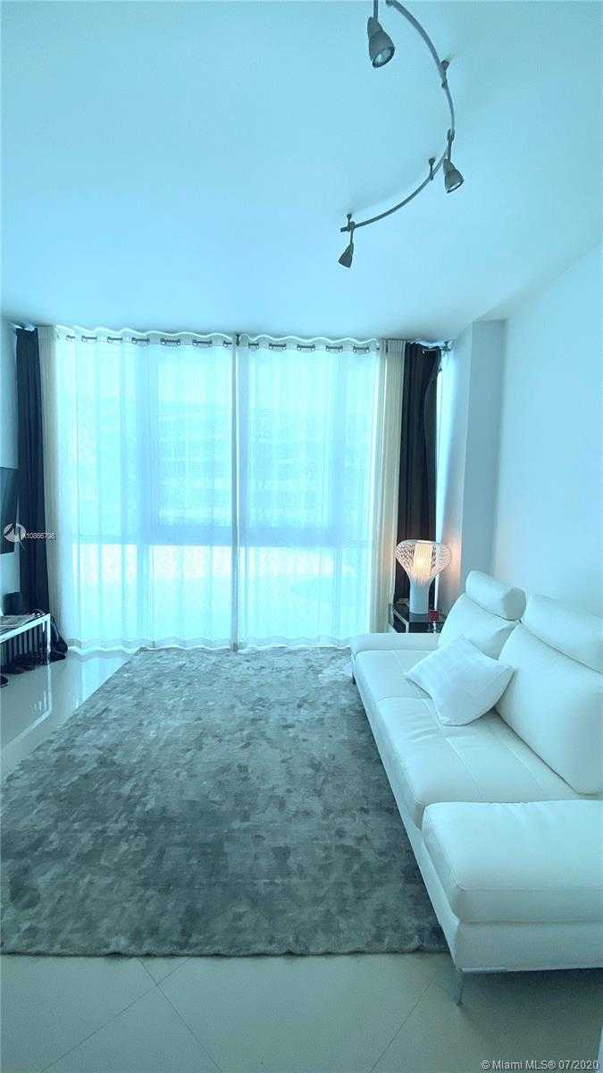 Small Image of 50 SOUTH POINTE DR #503, Miami Beach Number 5