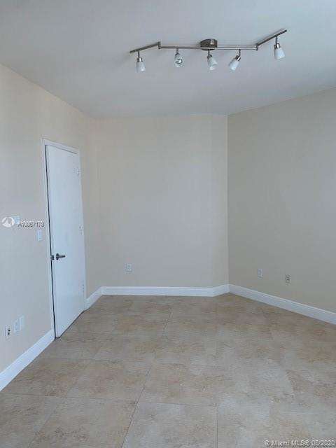 Small Image of 350 SOUTH MIAMI AVE #4011, Miami Number 7