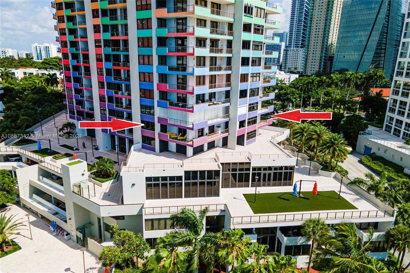 Small Image of 1581 BRICKELL AVE #201, Miami Number 22