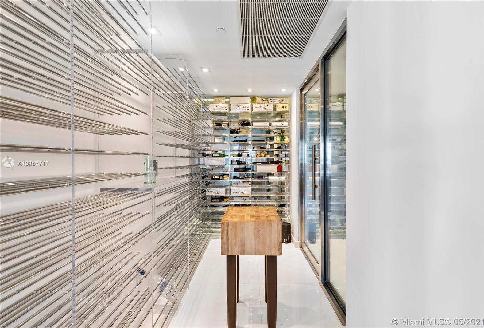 Small Image of 7716 FISHER ISLAND DR #7716, Miami Number 18