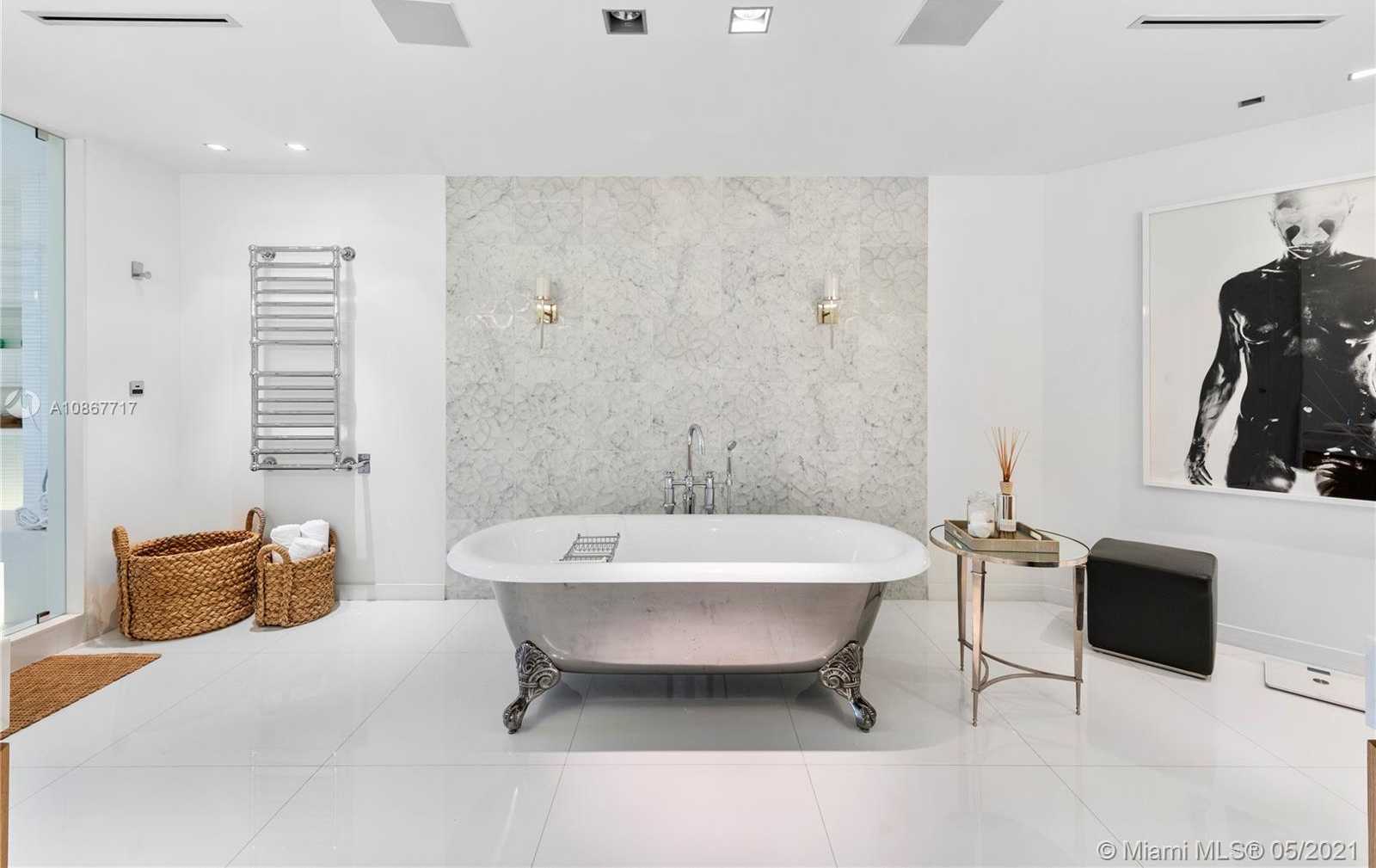 Small Image of 7716 FISHER ISLAND DR #7716, Miami Number 27