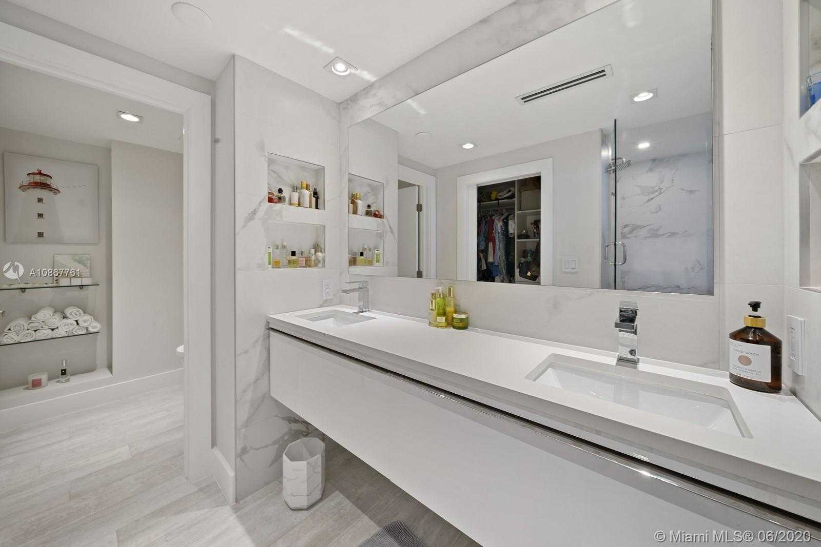 Small Image of 2301 COLLINS AVE #1523-24, Miami Beach Number 10