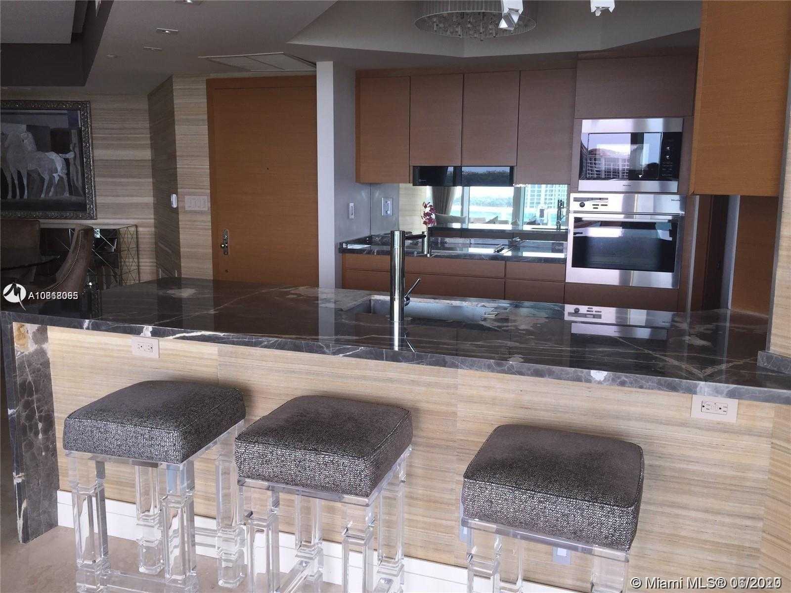 Small Image of 1000 SOUTH POINTE DR #705, Miami Beach Number 10