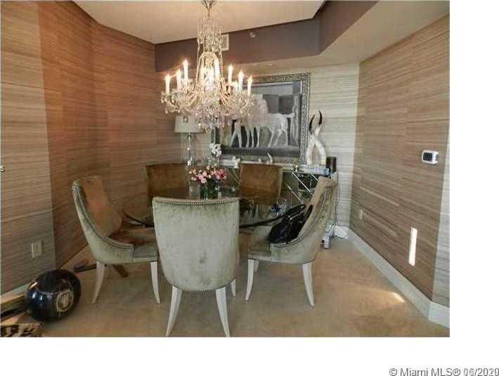 Small Image of 1000 SOUTH POINTE DR #705, Miami Beach Number 11