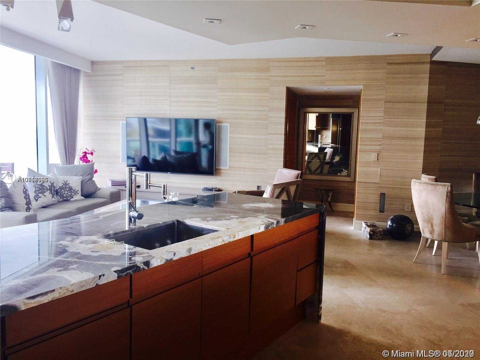 Small Image of 1000 SOUTH POINTE DR #705, Miami Beach Number 13