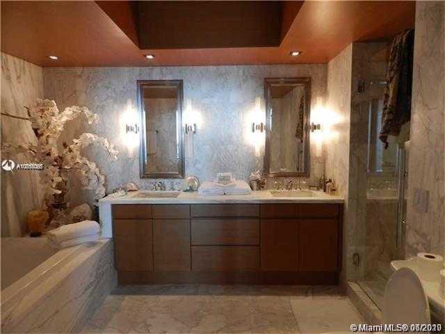 Small Image of 1000 SOUTH POINTE DR #705, Miami Beach Number 16