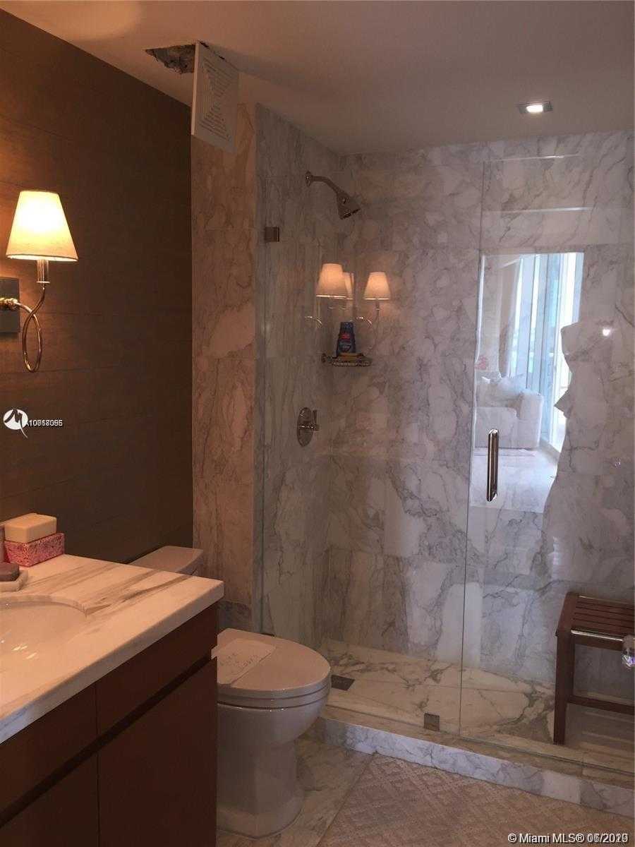 Small Image of 1000 SOUTH POINTE DR #705, Miami Beach Number 19