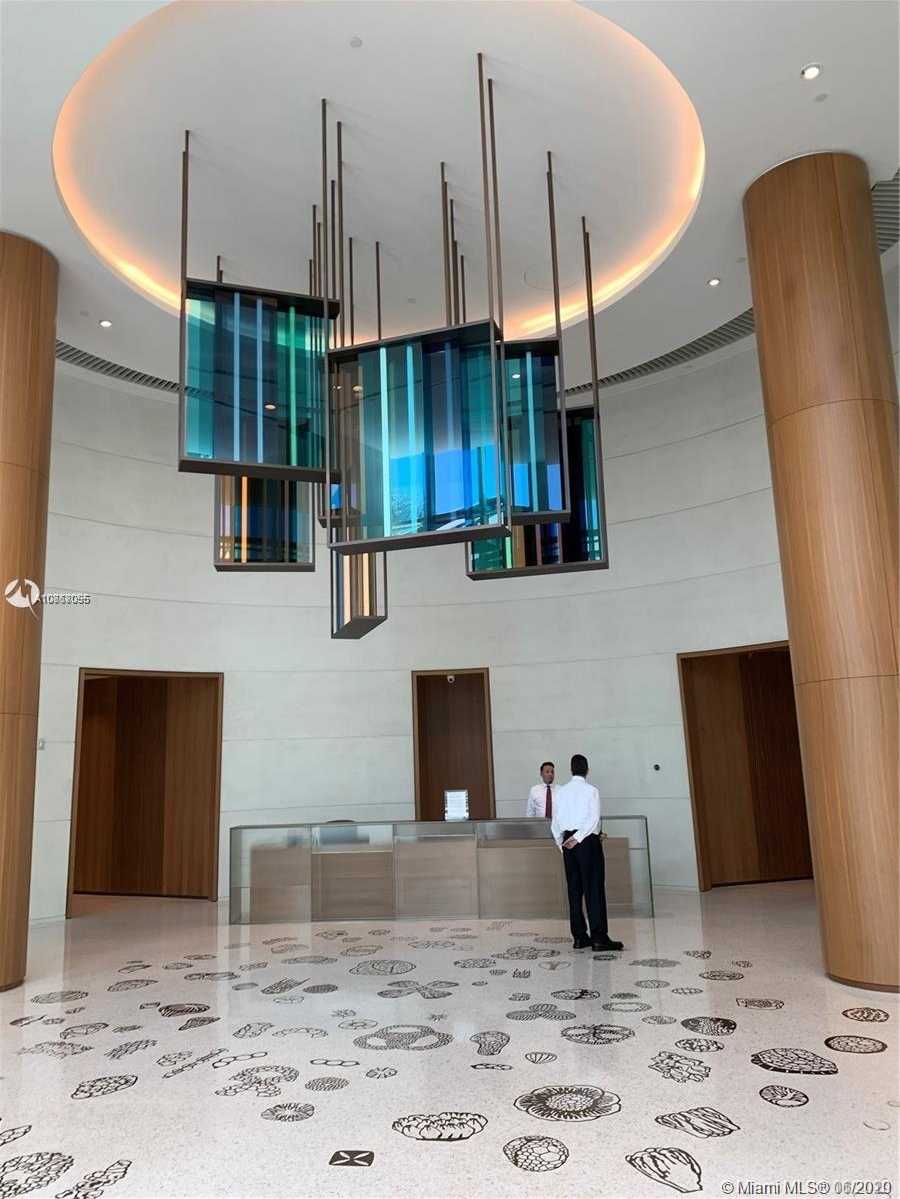 Small Image of 1000 SOUTH POINTE DR #705, Miami Beach Number 2