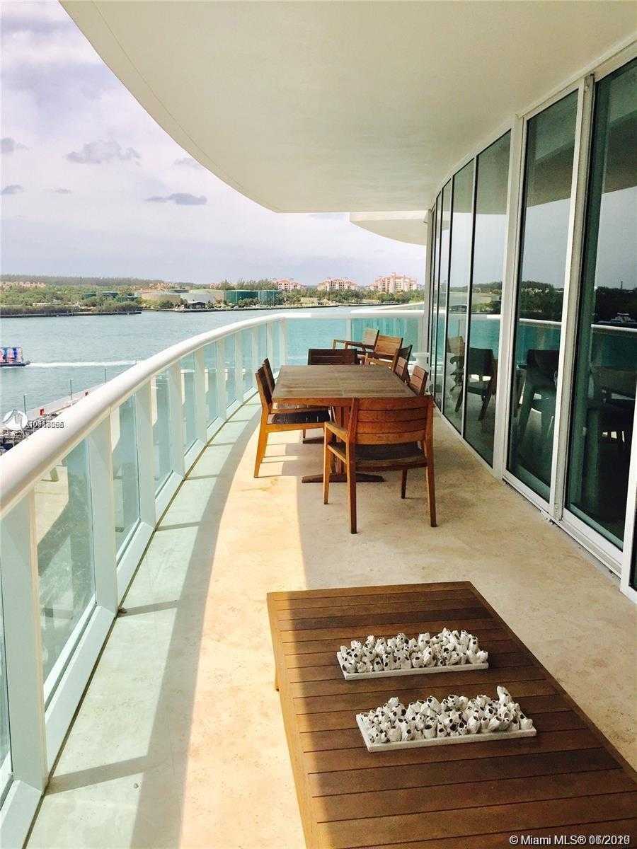 Small Image of 1000 SOUTH POINTE DR #705, Miami Beach Number 5