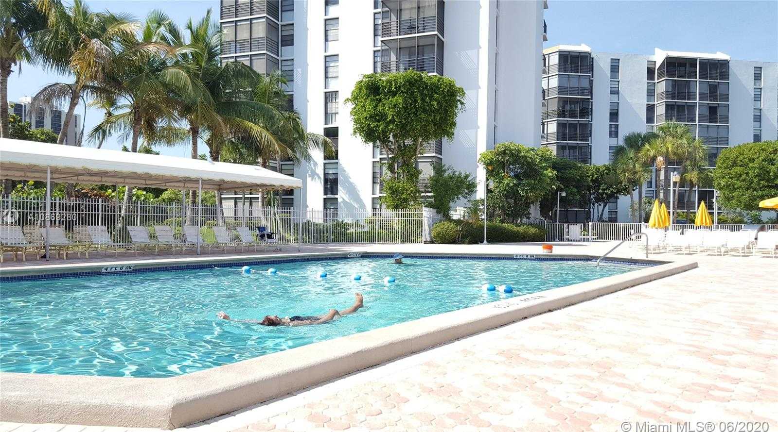 Small Image of 20400 WEST COUNTRY CLUB DR #214, Aventura Number 16