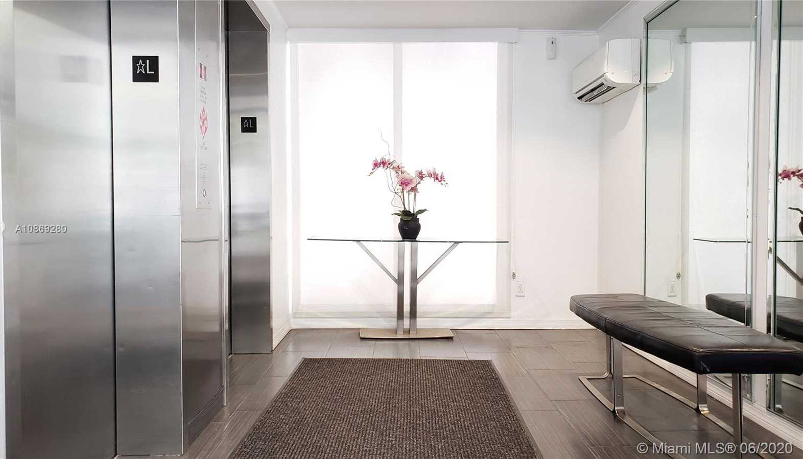 Small Image of 20400 WEST COUNTRY CLUB DR #214, Aventura Number 2