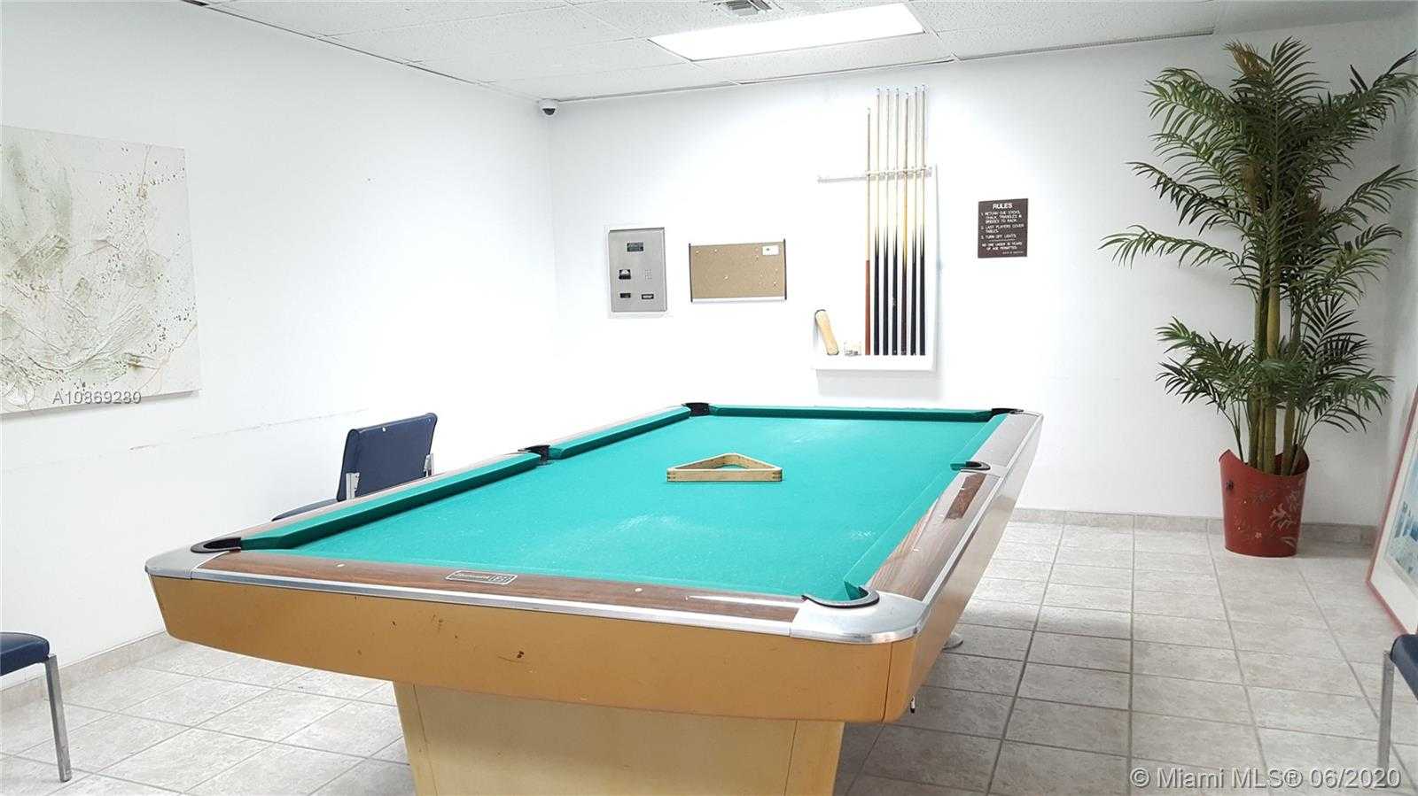 Small Image of 20400 WEST COUNTRY CLUB DR #214, Aventura Number 20