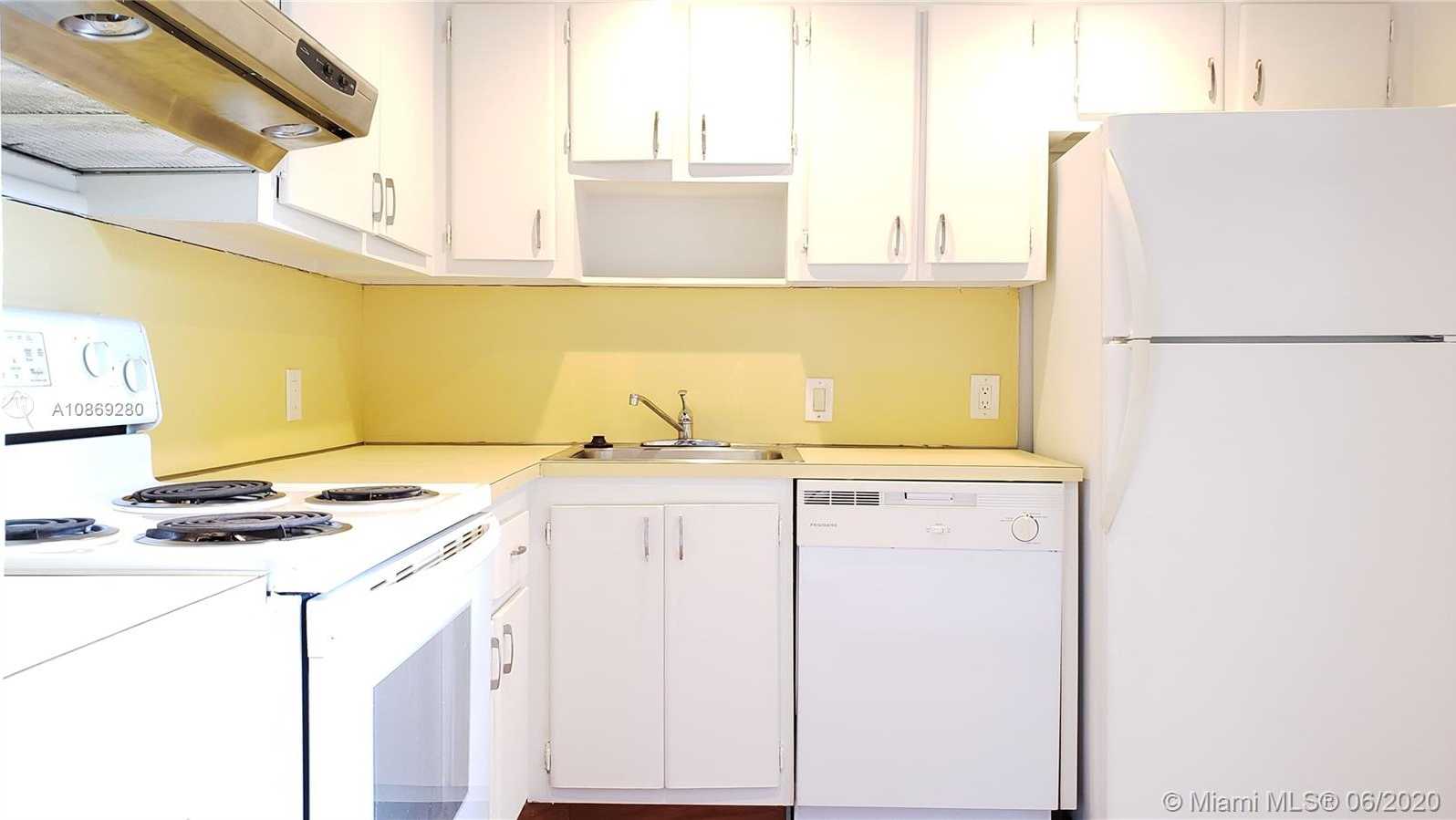 Small Image of 20400 WEST COUNTRY CLUB DR #214, Aventura Number 8