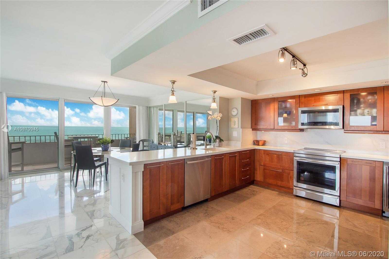 Small Image of 177 Ocean Ln Dr, Miami, FL 33149, USA Number 4