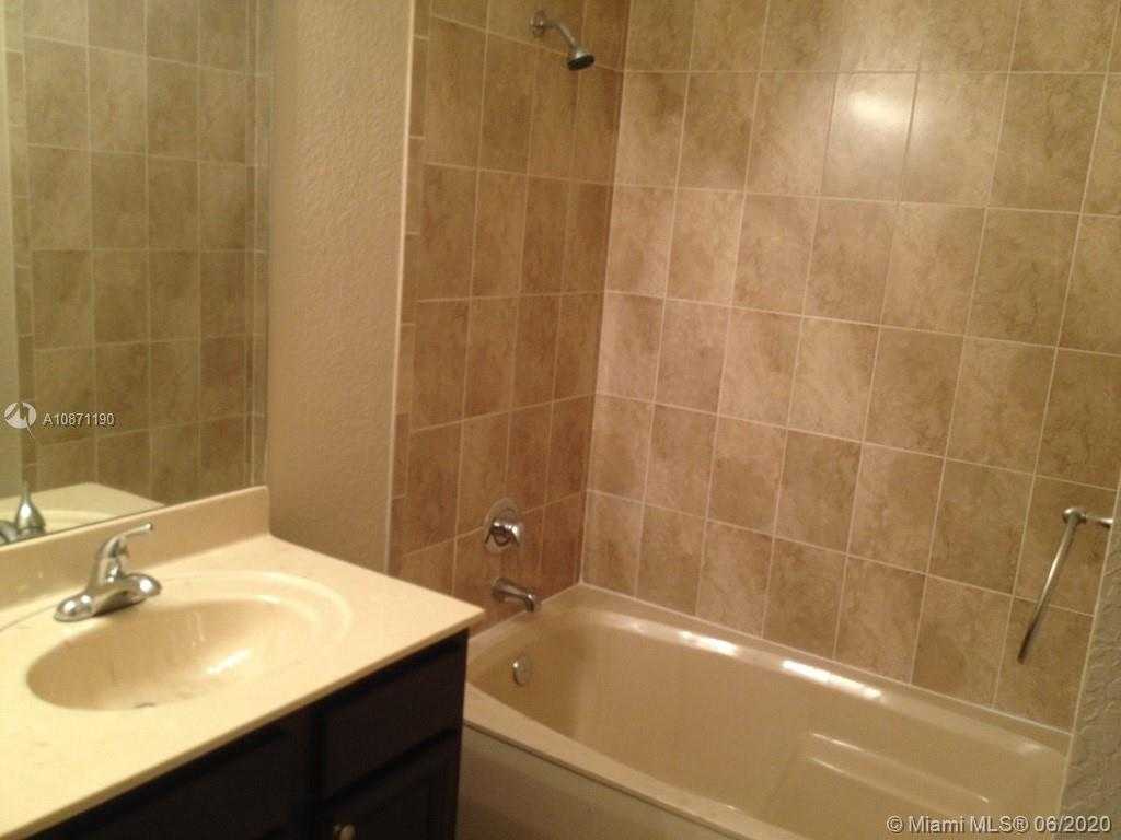 Small Image of 1027 NORTH EAST 208TH ST #1027, Miami Number 10
