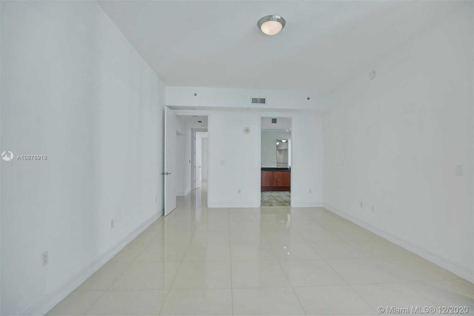 Small Image of 15901 COLLINS AVE #2104, Sunny Isles Beach Number 24