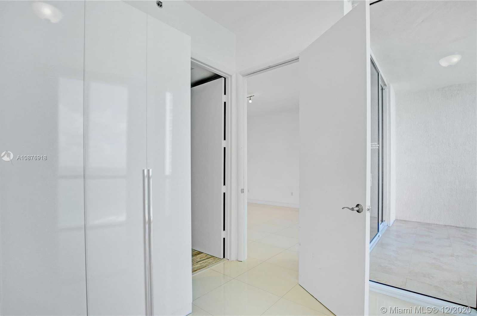 Small Image of 15901 COLLINS AVE #2104, Sunny Isles Beach Number 43