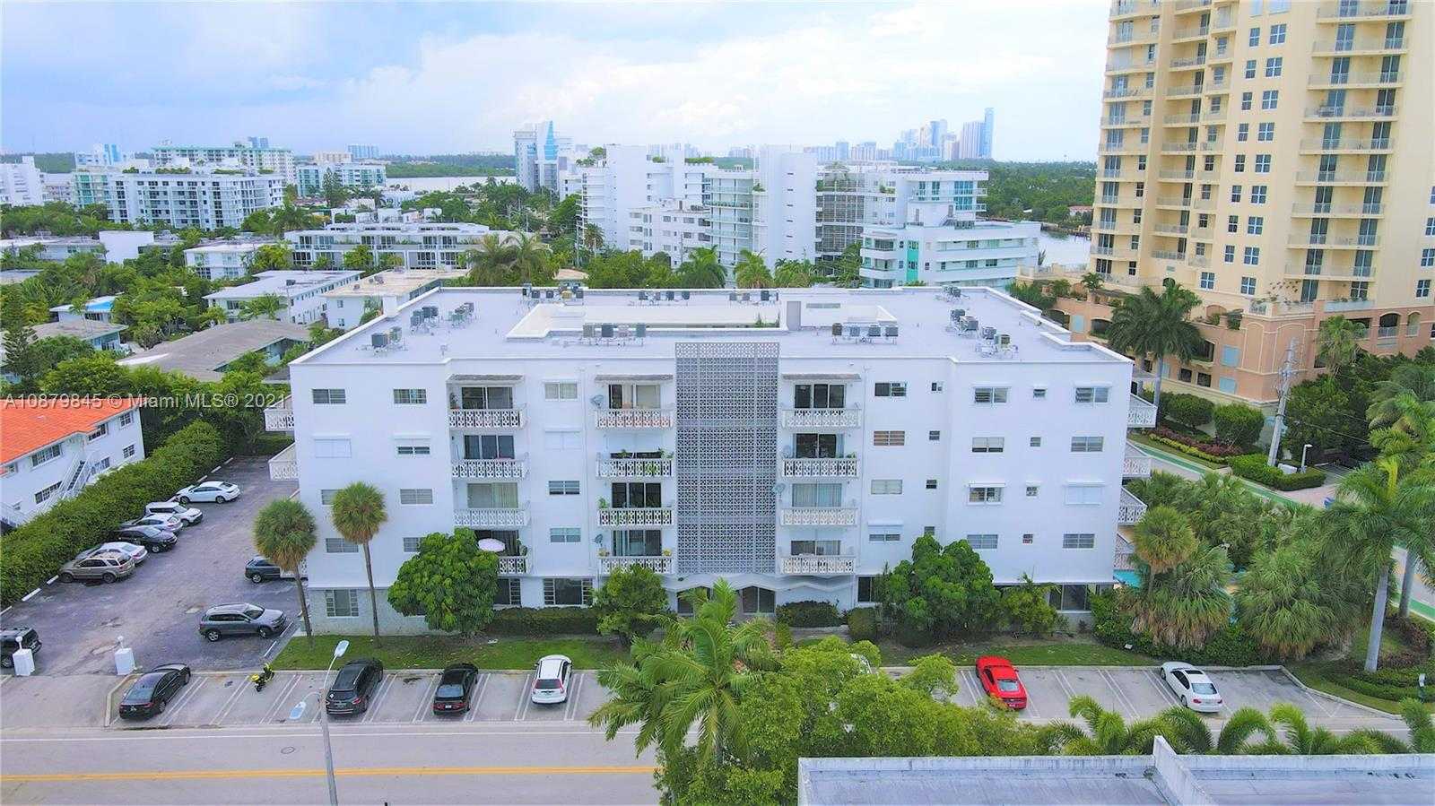 Small Image of 9700 EAST BAY HARBOR DR #405, Bay Harbor Islands Number 31