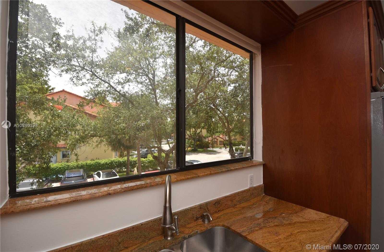 Small Image of 21385 MARINA COVE CIR #15-E, Aventura Number 8