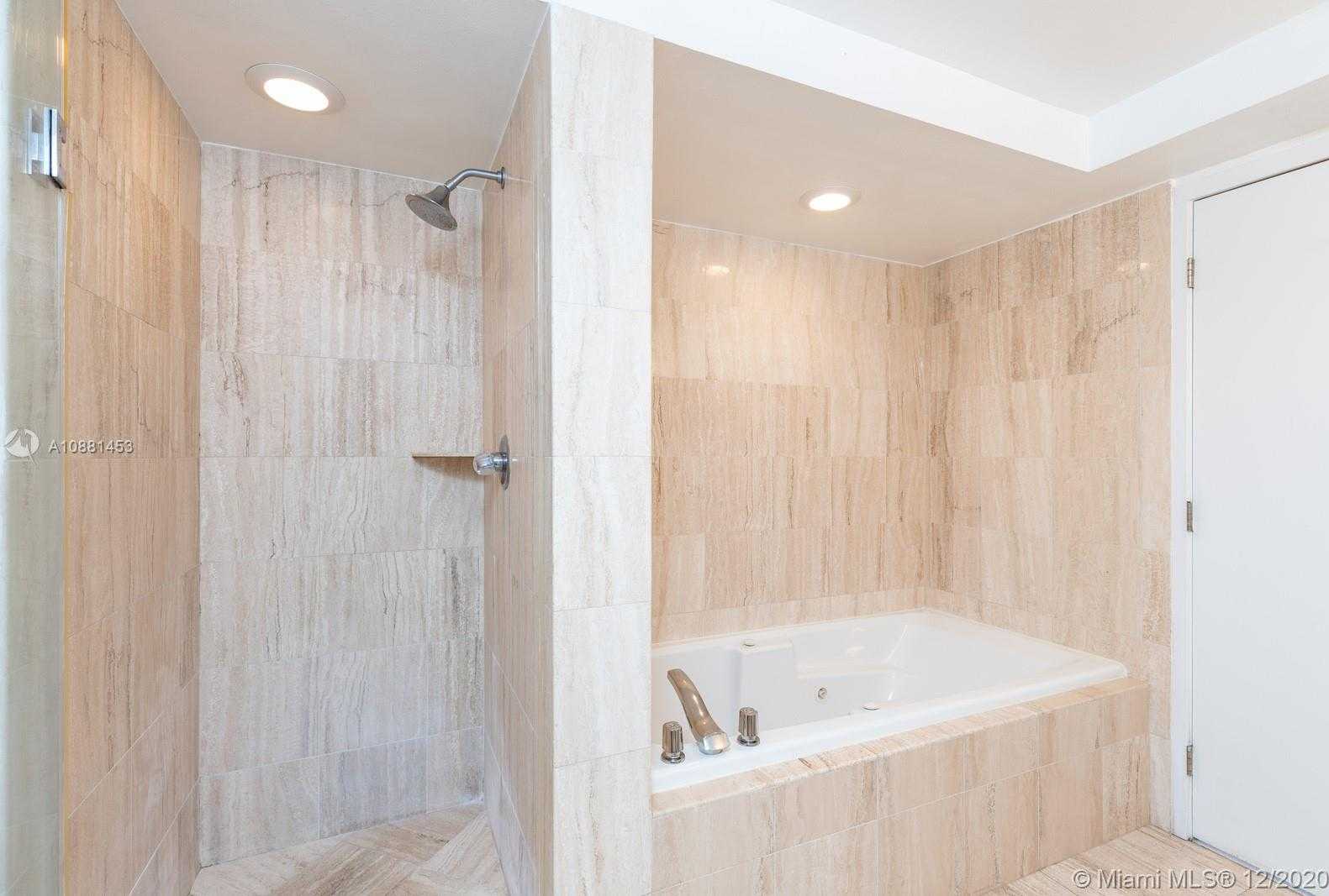 Small Image of 1800 SUNSET HARBOUR DR #1409, Miami Beach Number 13