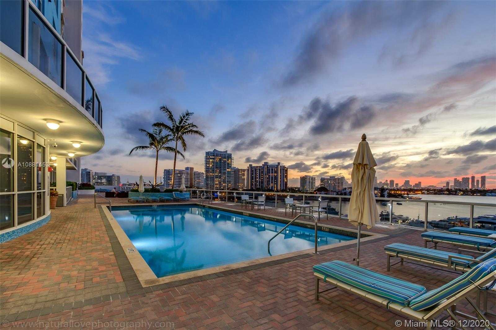 Small Image of 1800 SUNSET HARBOUR DR #1409, Miami Beach Number 21