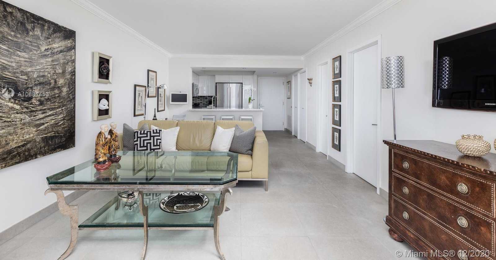 Small Image of 1800 SUNSET HARBOUR DR #1409, Miami Beach Number 5