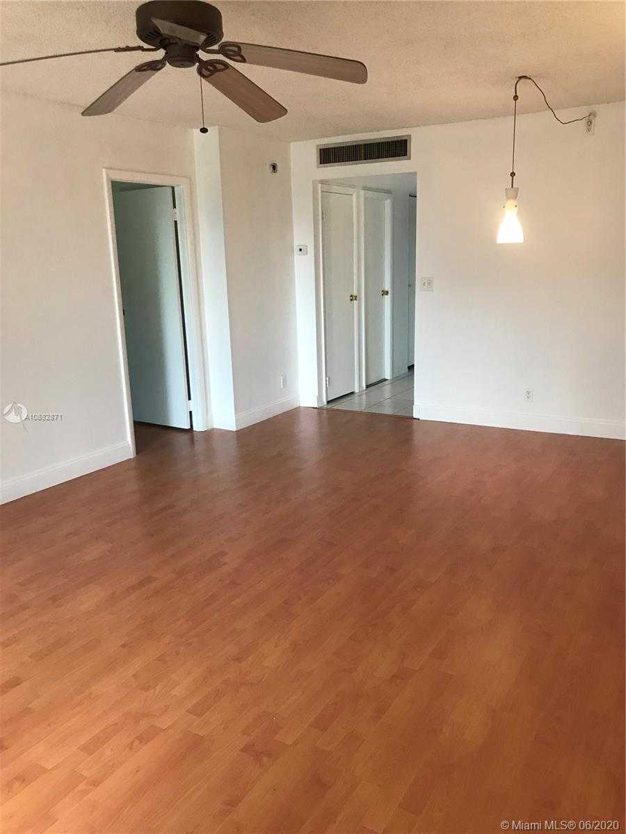 Small Image of 3475 NORTH COUNTRY CLUB DR #203, Aventura Number 11