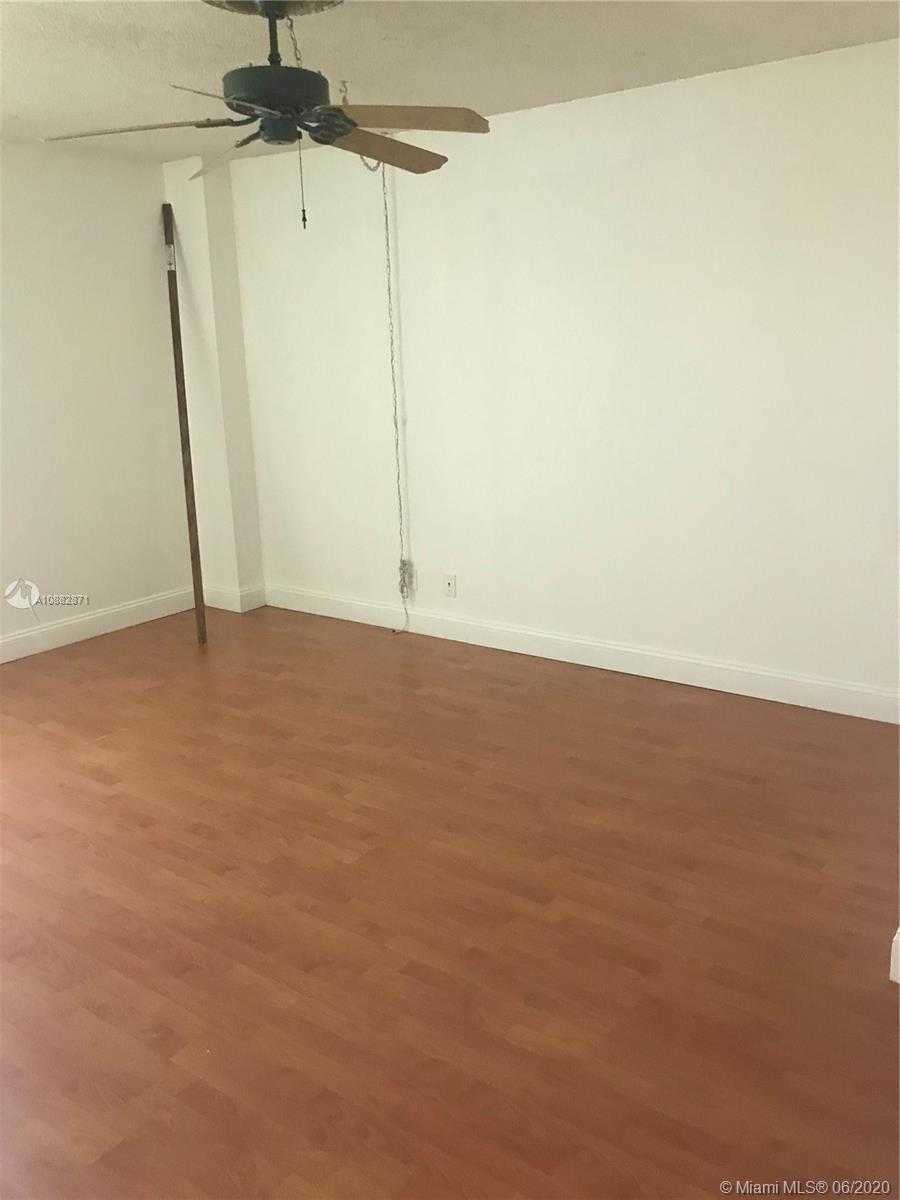 Small Image of 3475 NORTH COUNTRY CLUB DR #203, Aventura Number 13