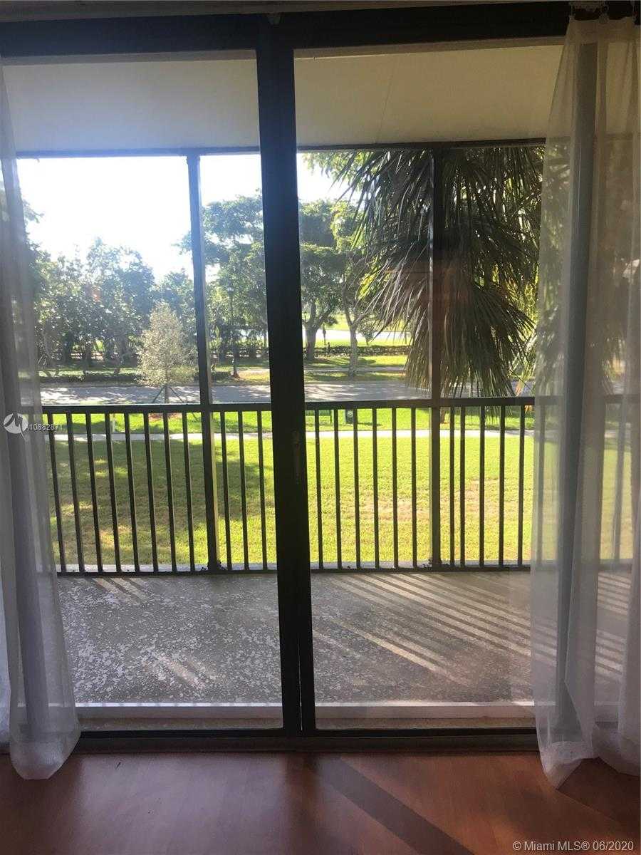 Small Image of 3475 NORTH COUNTRY CLUB DR #203, Aventura Number 2