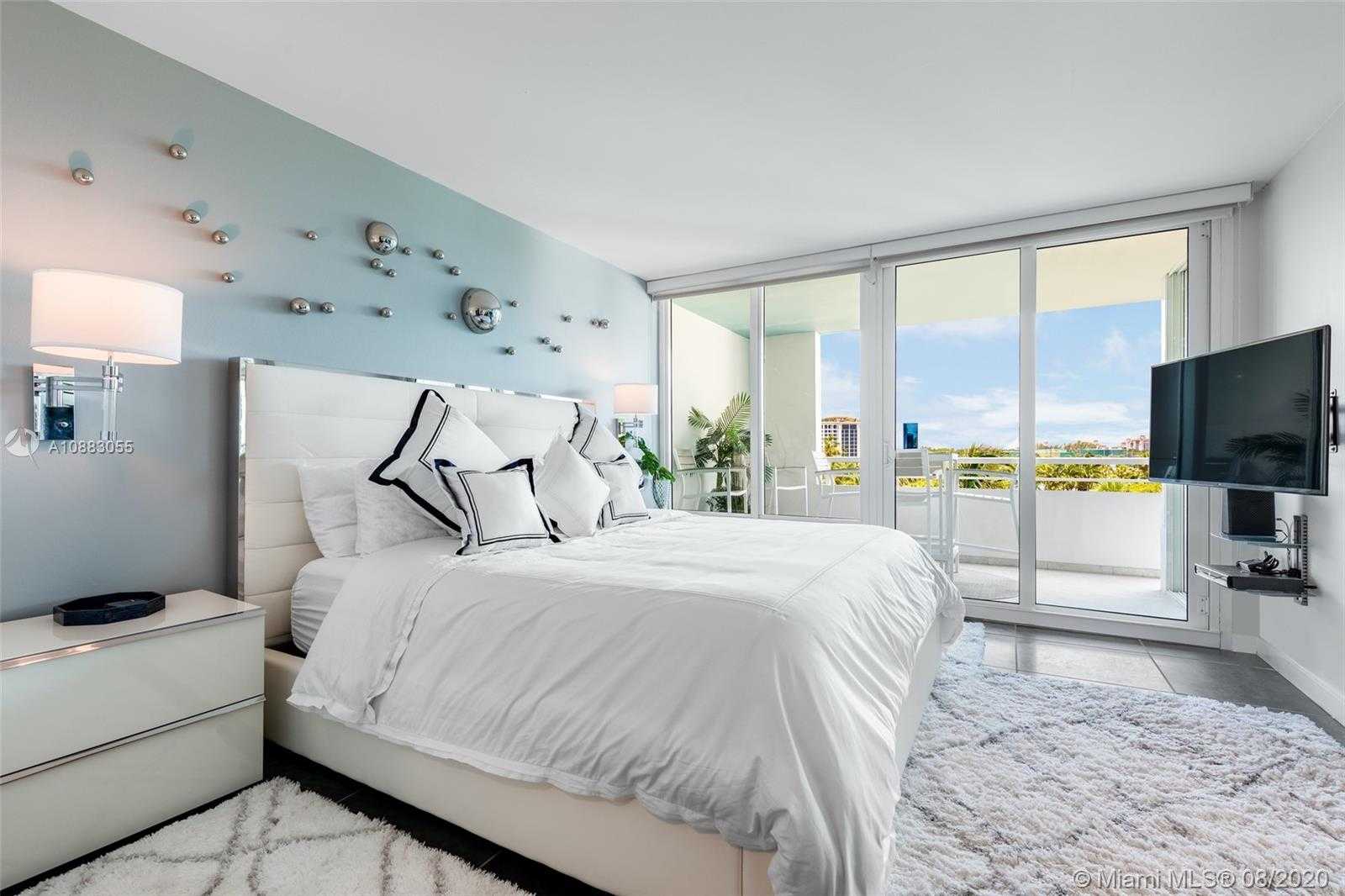Small Image of 400 SOUTH POINTE DR #401, Miami Beach Number 11
