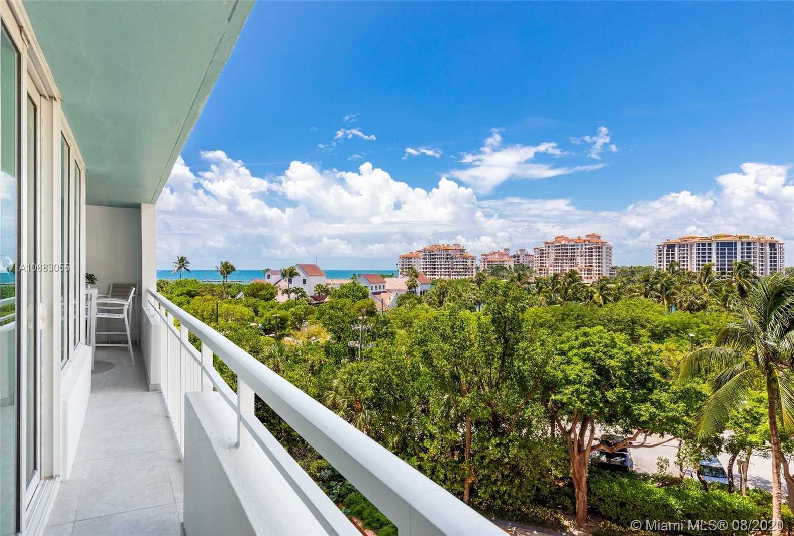 Small Image of 400 SOUTH POINTE DR #401, Miami Beach Number 21