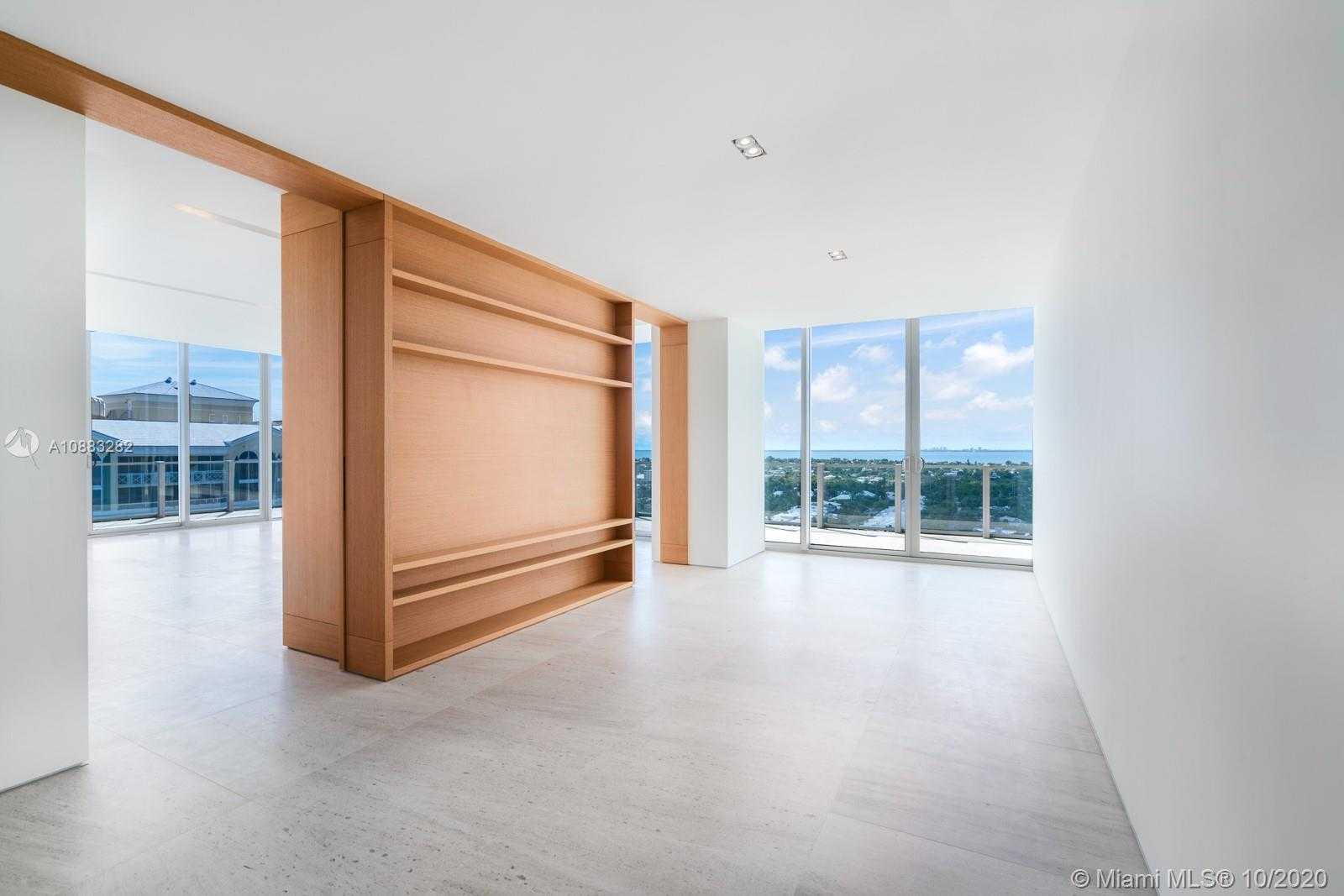Small Image of 360 OCEAN DR #PH1S, Key Biscayne Number 3
