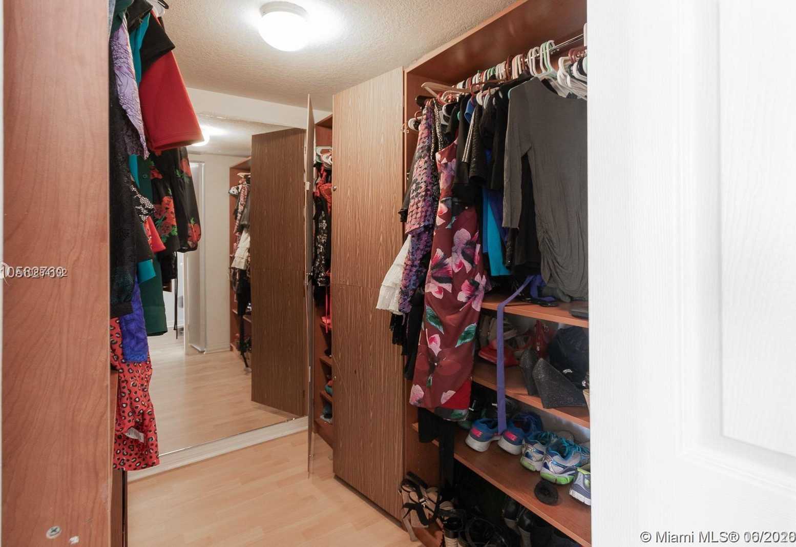 Small Image of 17275 COLLINS AVE #611, Sunny Isles Beach Number 9
