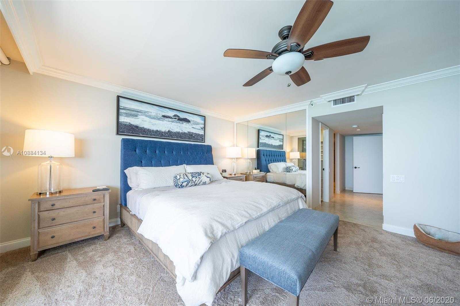 Small Image of 19900 BEACH RD #803, Jupiter Number 37