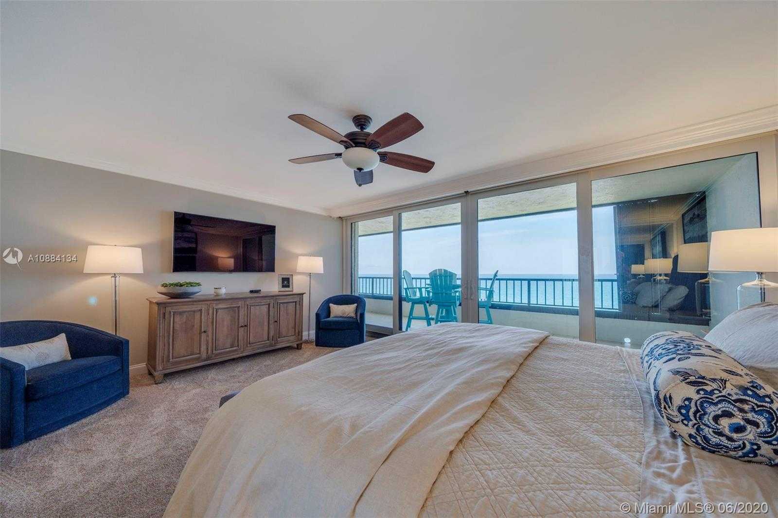 Small Image of 19900 BEACH RD #803, Jupiter Number 38