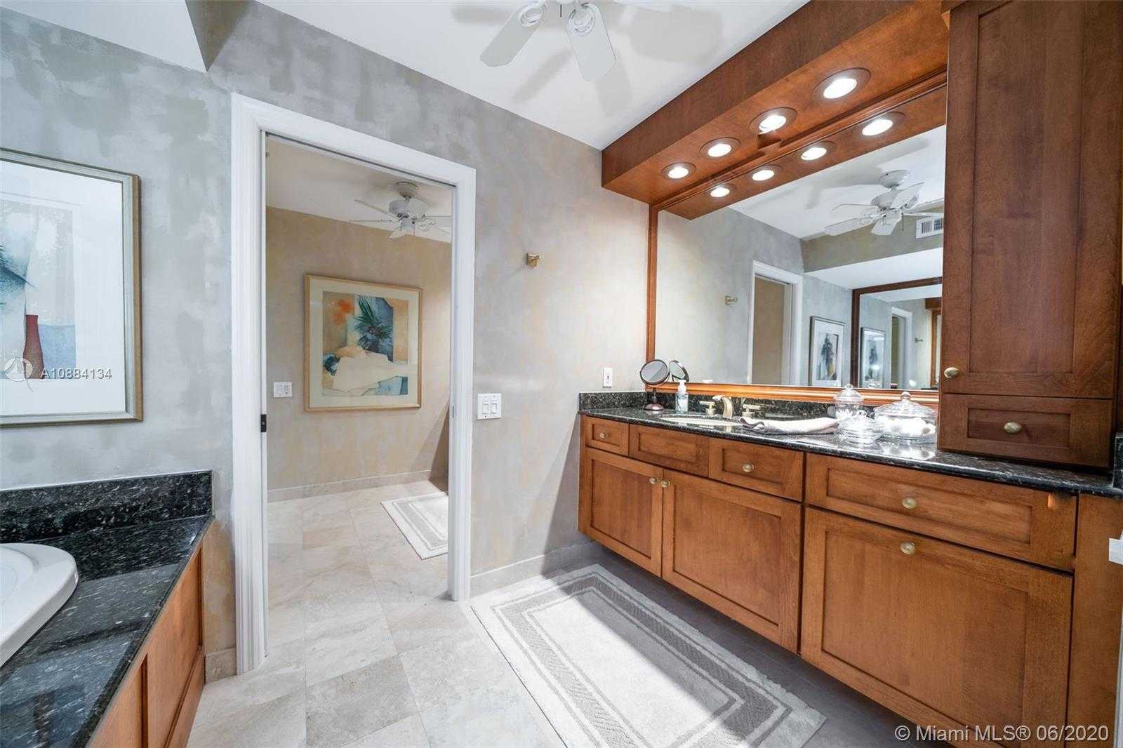 Small Image of 19900 BEACH RD #803, Jupiter Number 43