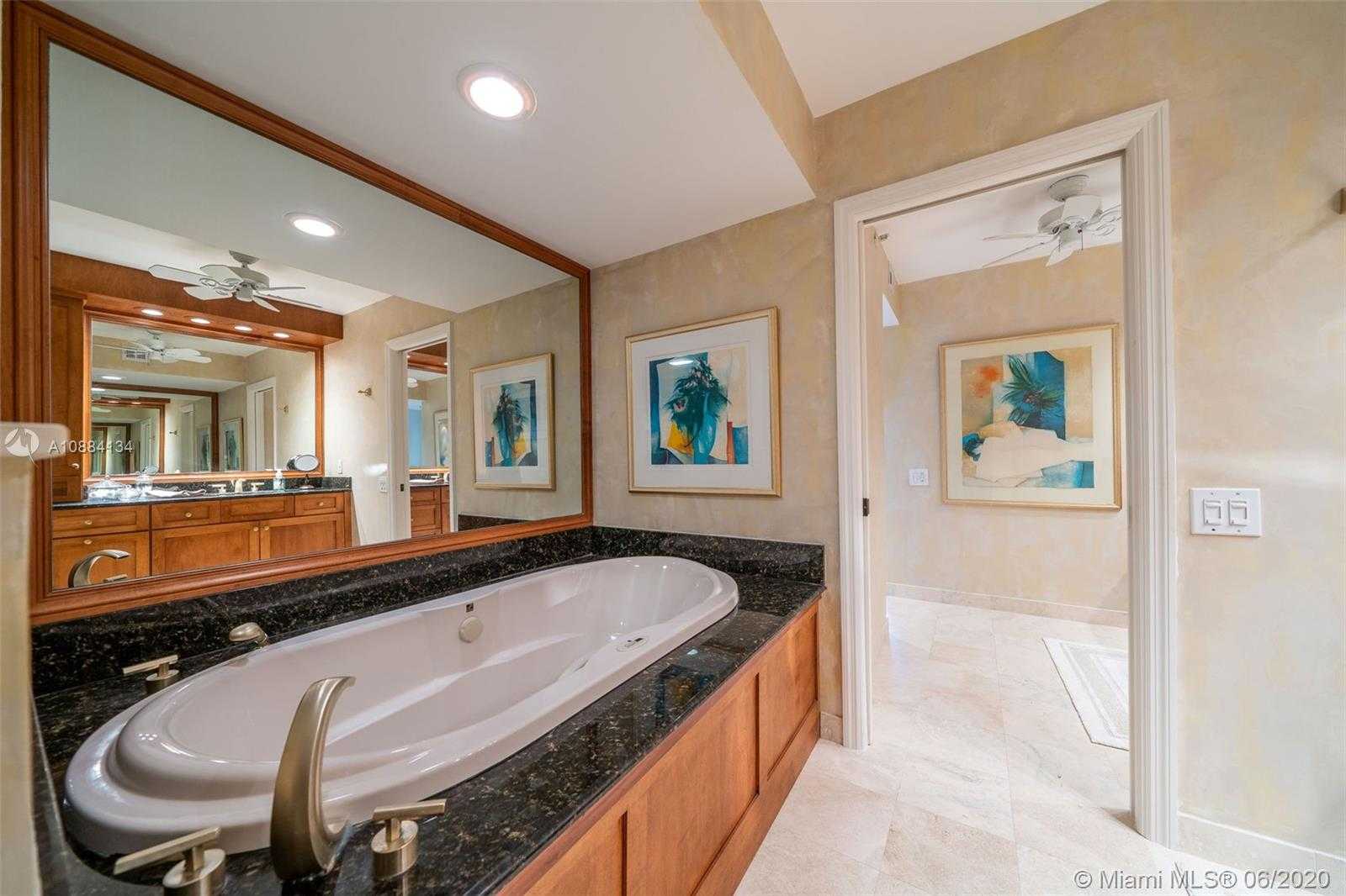 Small Image of 19900 BEACH RD #803, Jupiter Number 44
