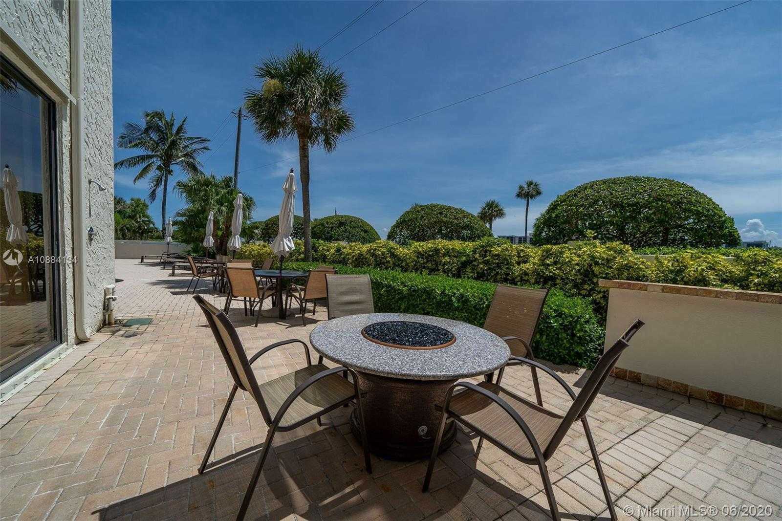 Small Image of 19900 BEACH RD #803, Jupiter Number 57