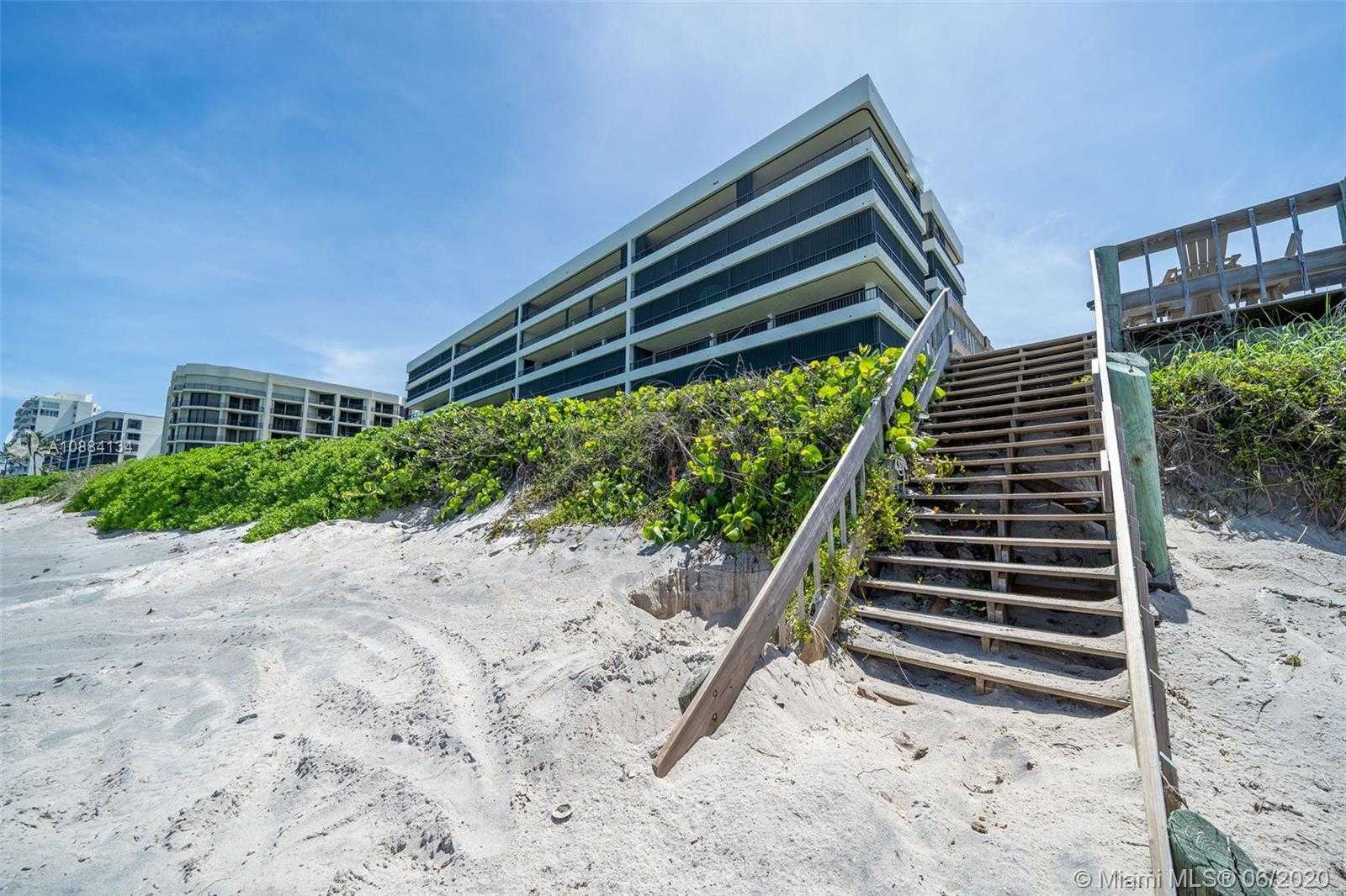 Small Image of 19900 BEACH RD #803, Jupiter Number 62