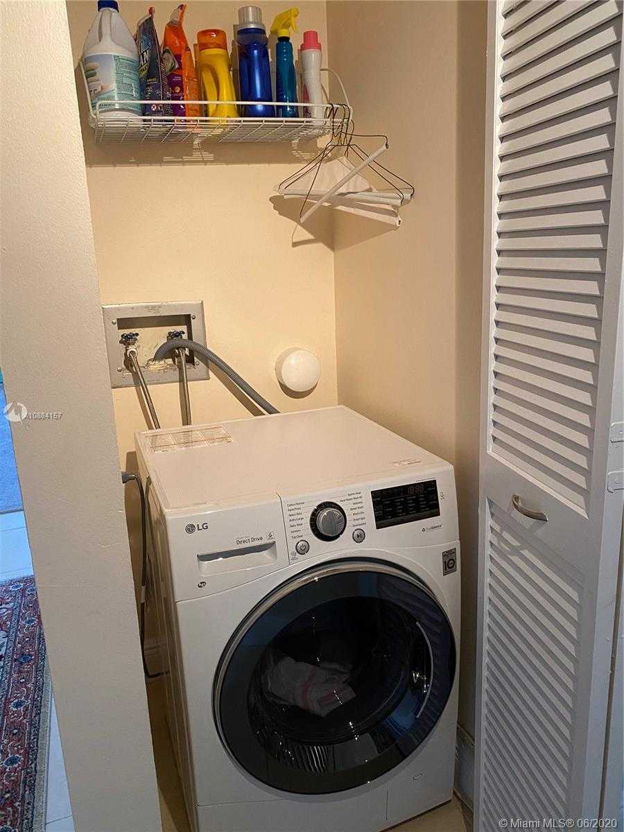 Small Image of 170 OCEAN LANE DR #401, Key Biscayne Number 14