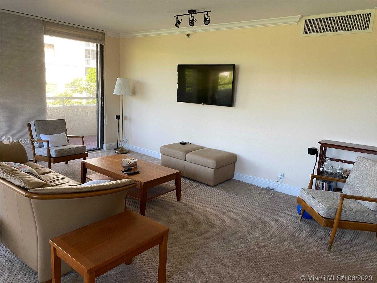 Small Image of 170 OCEAN LANE DR #401, Key Biscayne Number 3