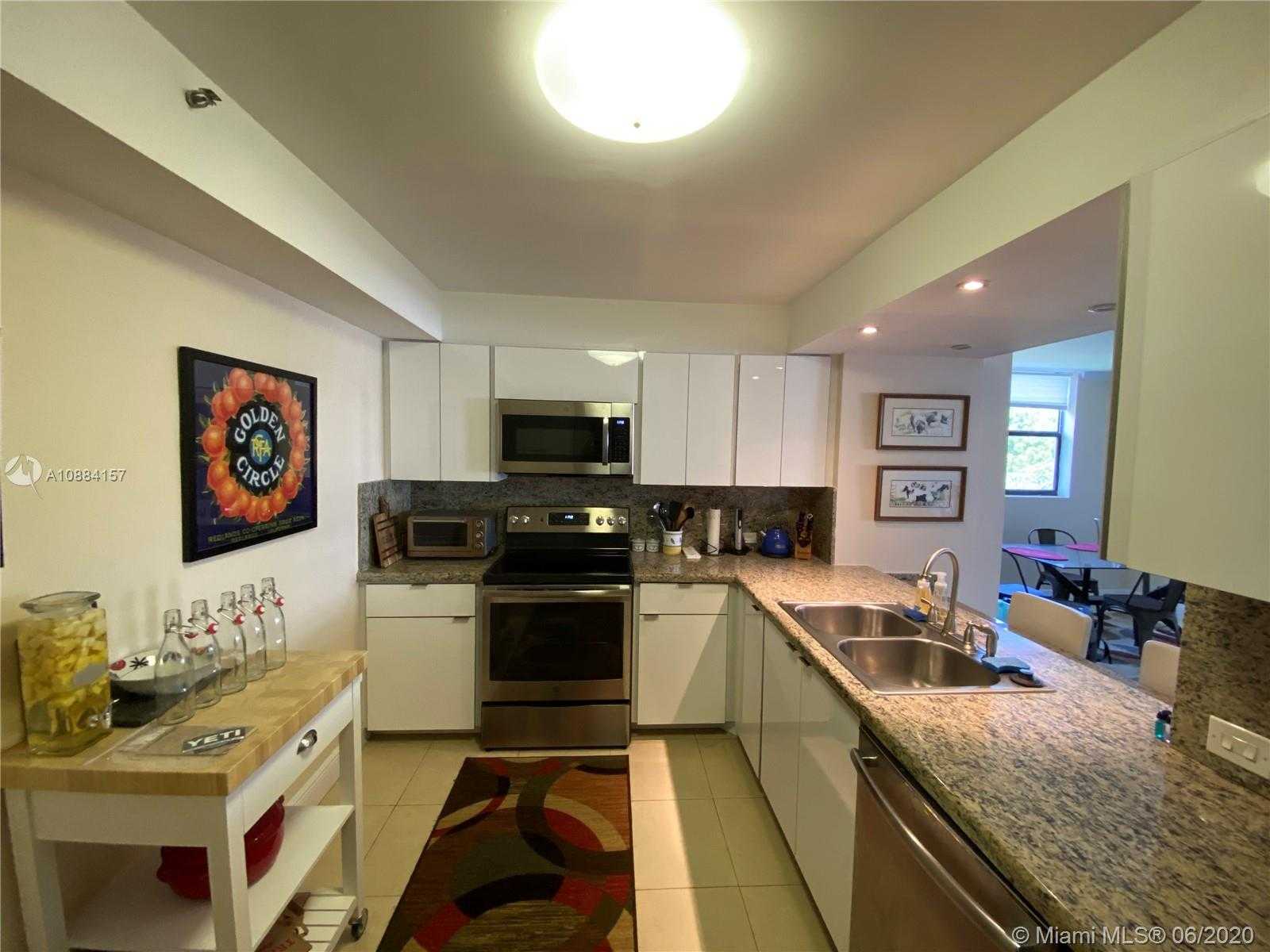 Small Image of 170 OCEAN LANE DR #401, Key Biscayne Number 6