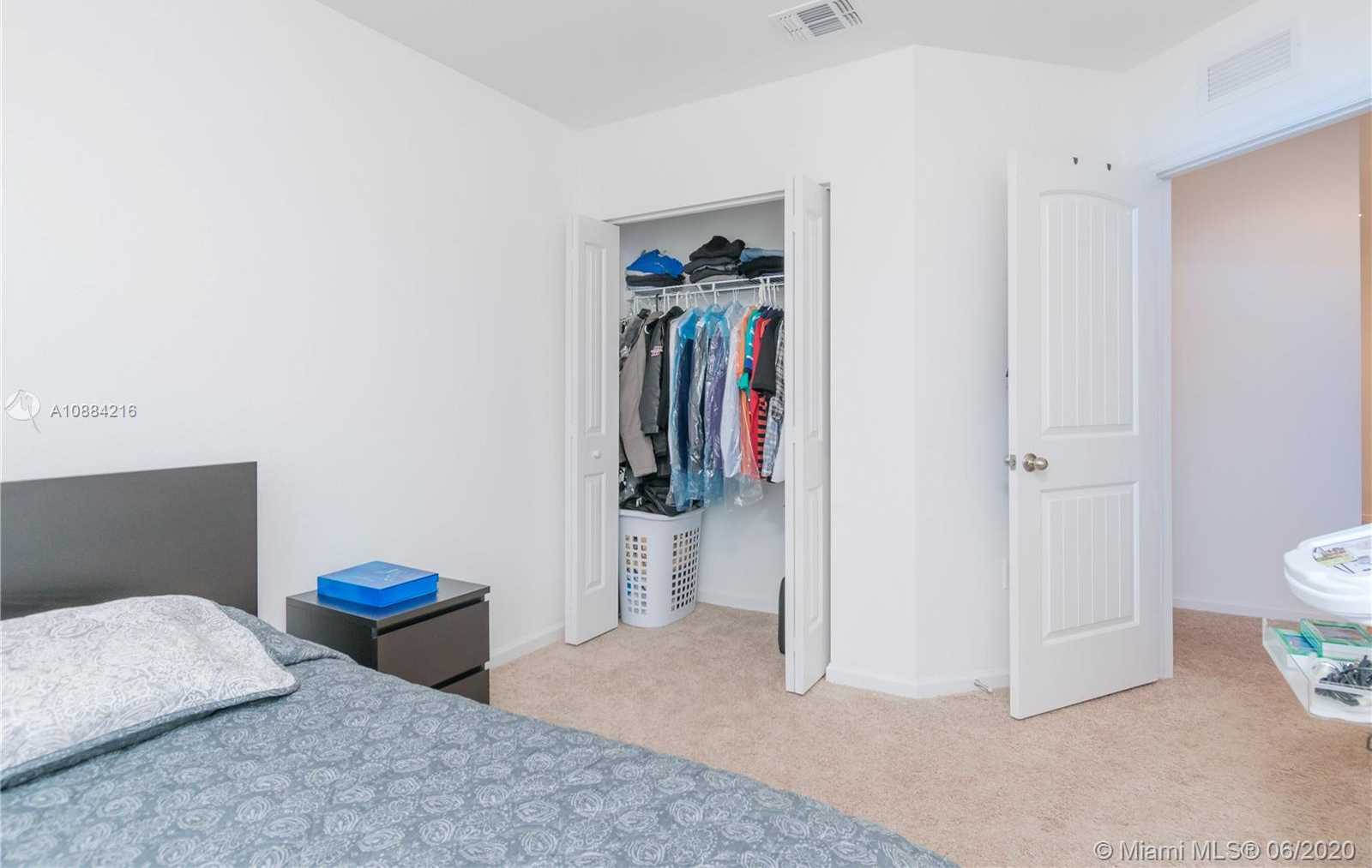 Small Image of 1408 NORTH WEST 214TH TER, Miami Gardens Number 15